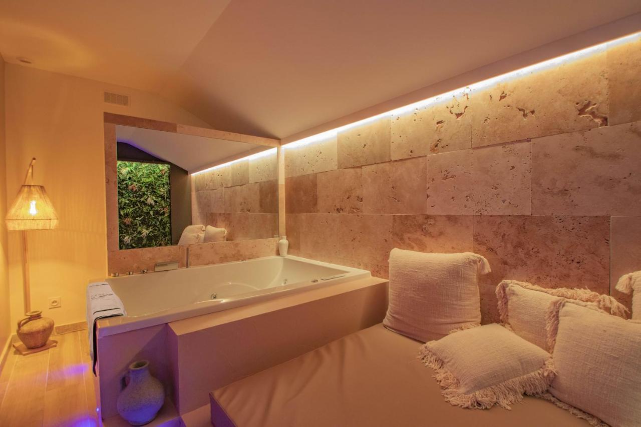 מלון קוארס Les Bains D'Eros מראה חיצוני תמונה
